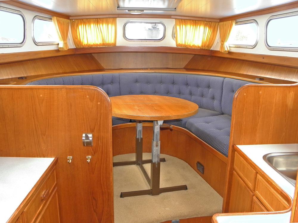 Fore ship, Accommodation